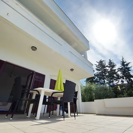 Apartments Beach Vrsi Exterior photo