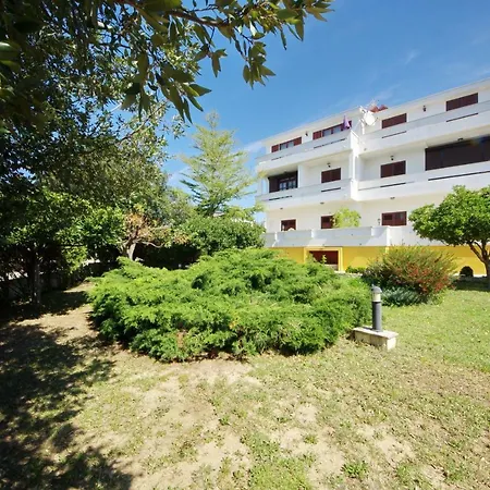 Apartments Beach Vrsi Exterior photo