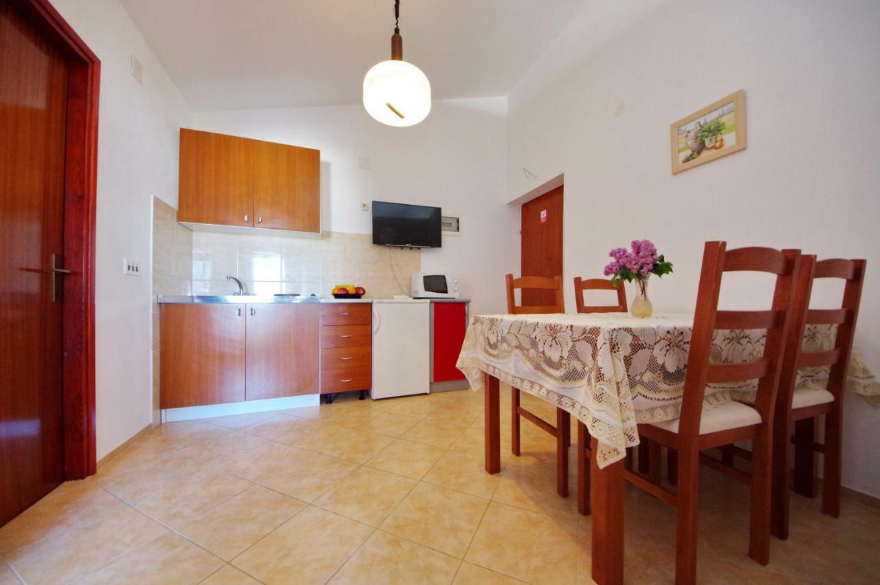 Apartments Beach Apartment Vrsi
